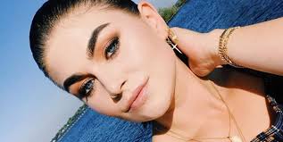 Dochter dre • his bonnie. Roxeanne Hazes Openhartig Over Lichaam Na Bevalling Van Fender