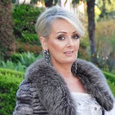 Jamima packington predicts 2020 will see bereavement in the royal family and trump facing impeachment after second term election. 3 L A Psychics Give Us Their Reads On The Presidential Candidates