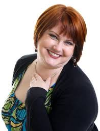 The search is fresh, contemporary and funky and fits well to confident women. 14 Stunning Hairstyles For Plus Size Women Haircuts For Plus Size Ladies