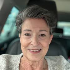 What's your favourite Laflore Paris ? My ultimate favourite is BebeBark (  daily bag) and second favourite is Bobobark. ( workbag )