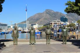 Wann wurde nelson mandela geboren. Nelson Mandela Steckbrief Biografie Lebenslauf Madiba De