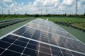 Casa verde este denumirea populară a programului privind instalarea sistemelor de încălzire care utilizează energie regenerabilă, inclusiv înlocuirea sau completarea sistemelor clasice de încălzire. Incep Sa Apara Oportunitati Pentru Investitii In Energie Regerabila