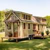 A life in a mobile home means a conscious renunciation of everything superfluous in order to make room for the essentials. 1