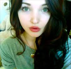 Dove Cameron With Black Hair Dove Cameron Dove Cameron Style Dark Hair