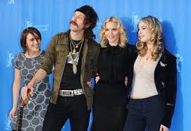 Is the landlord for flatmates holly ( holly weston ) and juliette (vicky mclure), and also their unpaid adviser, who steers holly. Pin On Gypsy Punk