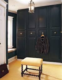26 Ikea Hacks Fur Ihre Ikea Garderobe Diy Mobel Zenideen In 2021 Garderobe Ikea Schrank Design Ikea