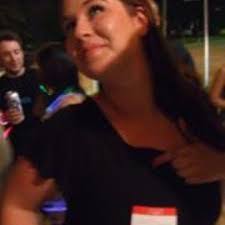 Robyn Fuller's Instagram, Twitter & Facebook