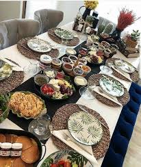 Kuchentisch Yemek Tabagi Yemek Takimi Yemek Sunumu