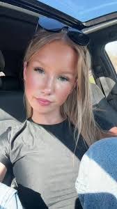 Sabrina Kearns's Instagram, Twitter & Facebook