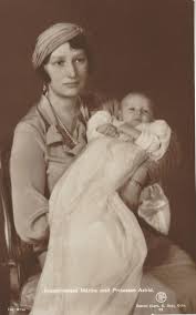 Princess Astrid Of Norway In Her Mother S Arms 1932 Princess Alexandra Of Denmark Norway Norwegian Royalty