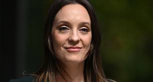 Amid a climate war, there's no time for Sally Rugg v Monique Ryan