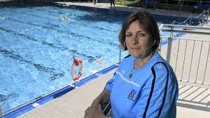 Ein seitenarm des flusses war früher das freibad. Das Freibad Hausen Ist Ein Wahrzeichen Frankfurt