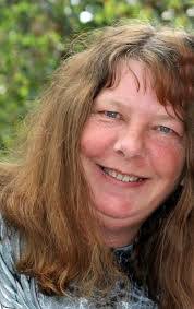 Donna Syme's Instagram, Twitter & Facebook