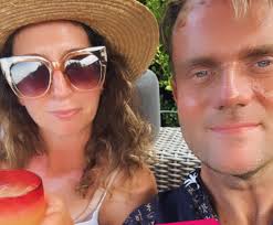 When you see that one friend after ages and all your worries just melt  away! ✨