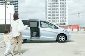 子育て 車 スライド ドア