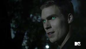 Hey he is that alpha löwenmench guy from teenwolf. Garrett Douglas Lowenmensch Teen Wolf Amino En Espanol Amino