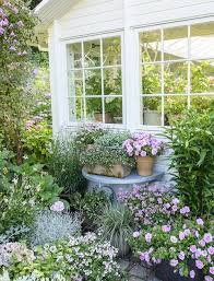 Pin By Julia K E On Gardens Cottage Garden Garden Deco English Cottage Garden