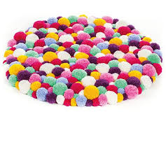 Pom pom teppich der beste weg von making ihre eigenschaft suchen erfrischend wäre upgrade das stück der möbel mit jeder ahreszeit. Pin Auf Kinderzimmer