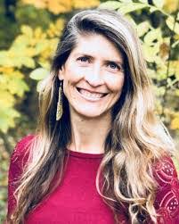 Danielle Speakman's Instagram, Twitter & Facebook