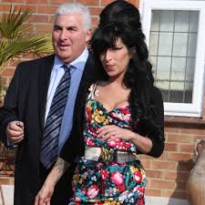 Amy generally likes to be unique and seeks to find a distinct identity. Amy Winehouse Steckbrief News Bilder Gala De