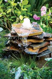 Slate Water Feature Diy Http Kb Thegardener Co Za Article Slate Water Feature Diy Html Backyard Water Feature Diy Water Feature Water Features In The Garden