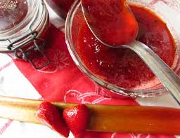 Confiture Fraises Rhubarbe Confiture Fraise Fraise Rhubarbe Recette Avec Des Fraises