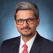 First job at SVB April 2000, right out of college. Desktop computer, no  mobile phones.