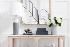 Let's talk about foyer table decor! 20 Best Entry Table Decor Ideas