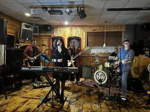 10 Years Late (@10yearslateband) • Instagram photos and videos