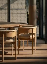 Blue Bottle Coffee Cafe In Yokohama Boasts Natural Materials In 2020 Restaurant Interior Cafe Design Cafe Interior