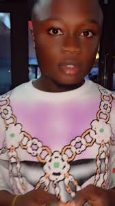 Makeup Inspiration and Community Connections in Mexico