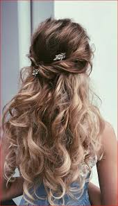 Hairstyles for long faces are not a big problem. 24 Prom Hair Styles To Look Amazing Bobbypins Pinterest Hair Best Wedding Hair Styles Hair Styles Prom Hairstyles For Long Hair Long Hair Styles