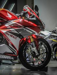 superbike motorcyles おしゃれまとめの人気アイデア pinterest marwan zulkifli バイク スポーツ ホンダ cbr1000rr カフェレーサー
