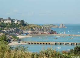 Cancale Une Des Plus Belles Villes De Haute Bretagne Cite Du Gout Avec Ses Huitres Www Cancale Tourisme Fr Http Cancale Camping France Paysage France