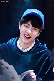 Facebook twitter google+ whatsapp digg ← … Kim Seokjin Fansign Bts 2017 Love Yourself Her Hongdae Fansign Credits Jin Kiss Lets Go Bts Jin Seokjin Kimseokjin Fansign Kim Seokjin Seokjin Jin