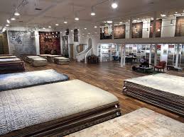 Istanbul Rug In 2020 Rugs Showroom Design Istanbul