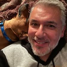 He is not from here 🪐