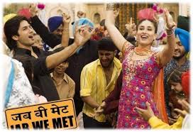 Nagada Nagada The Peppy Beats And Lyrics Of This Song Have Made It A Favourite With Everyone No Matter What The Vintage Bollywood Bollywood Bollywood Actress