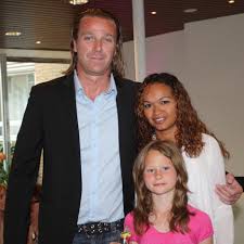 Patrik sjöberg 242, gothenburg, sweden. Patrik Sjoberg Vill Ge Sin Dotter Tryggheten Han Saknade Hemmets Journal