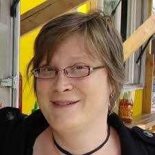 Lenore Newman's Instagram, Twitter & Facebook