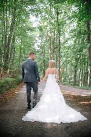 Jede frau hat ihre eigene vorstellung, wie ihr sogenanntes traumhochzeitskleid aussehen soll. Hochzeitskleid Fit Flare Schnurkleid Lisa Donetti In Hessen Kassel Ebay Kleinanzeigen