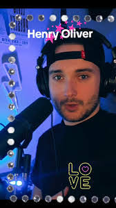 Henry Oliver's Instagram, Twitter & Facebook