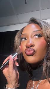 A dream come true for a fan at Tems ongoing #BornInTheWildTour in  Johannesburg last night🇿🇦🥺🤍, ., ., ., #tems #performance #relatable  #johannesburg #Afrobeatshq #concert #love #explore #trending ...