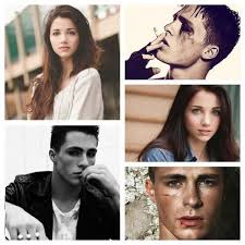 Who Else Thinks Beautiful Disaster Should A Become A Movie B Have More Books About Abby And Travis Personagens De Livros Filmes Personagens