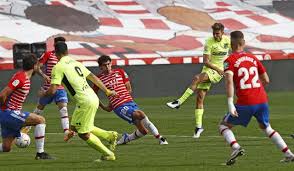 Ha ganado 26 duelos arerales y 107 y placajes. Marcos Llorente Powers Atletico Madrid To Big Victory At Granada Football Espana
