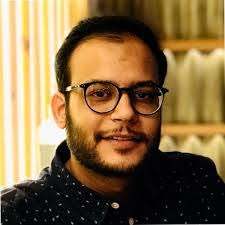 Max Roper's Instagram, Twitter & Facebook