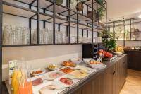 A nearby tram station takes passengers into amsterdam's center in about 15 minutes. The Delphi Amsterdam Townhouse Amsterdam Aktualisierte Preise Fur 2021