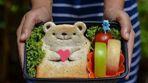 Tapi, 5 ide menu bekal makan siang ini pas banget untuk kamu yang antiribet. 15 Ide Menu Lucu Penuh Energi Pengisi Kotak Bekal Makan Anak Lifestyle Fimela Com