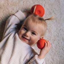 Oli & Carol: Beiß- & Badespielzeug aus natürlichem Gummi