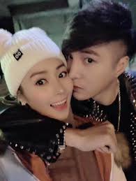 Lâm chấn khang vốn là nam ca sĩ được biết đến với danh xưng là ông hoàng youtube. Ong Hoang Youtube Lam Cháº¥n Khang Va Cuá»™c Tinh 15 NÄƒm